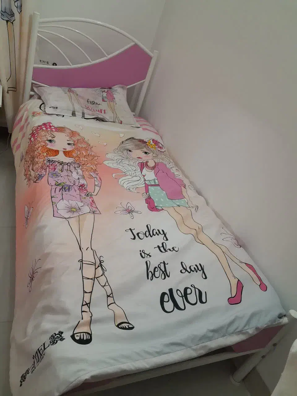 تخت و کمد و بوفه بچه گانه در حد نو|تخت و سرویس خواب|یزد, |دیوار