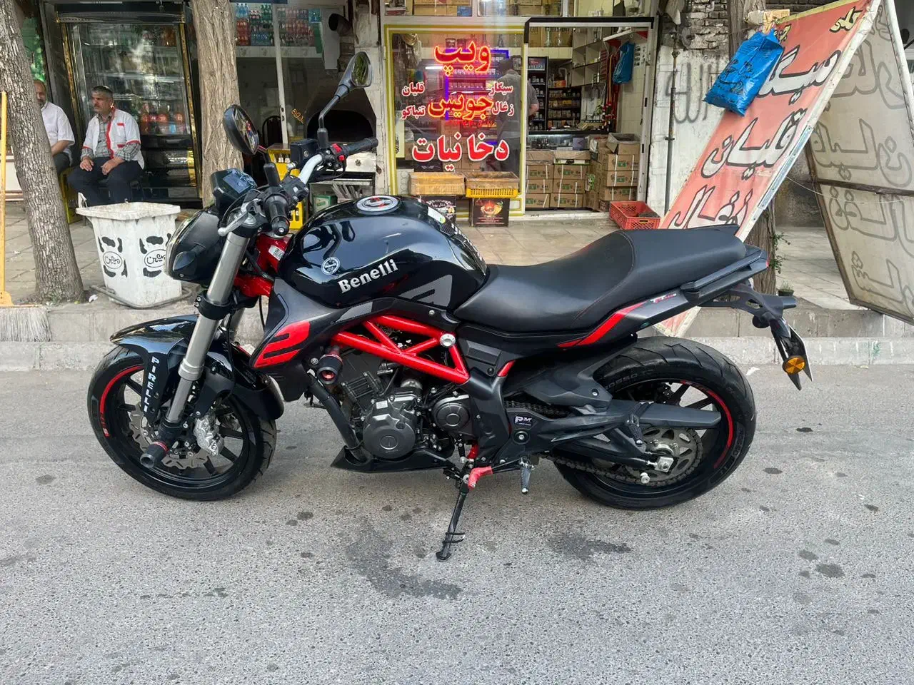 بنلی دو سیلندر ۳۰۰ مدل ۴۰۲|موتورسیکلت|زنجان, |دیوار