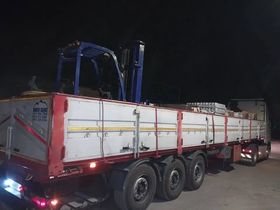 تریلی لبه دار|خودرو سنگین|نسیم‌شهر, |دیوار