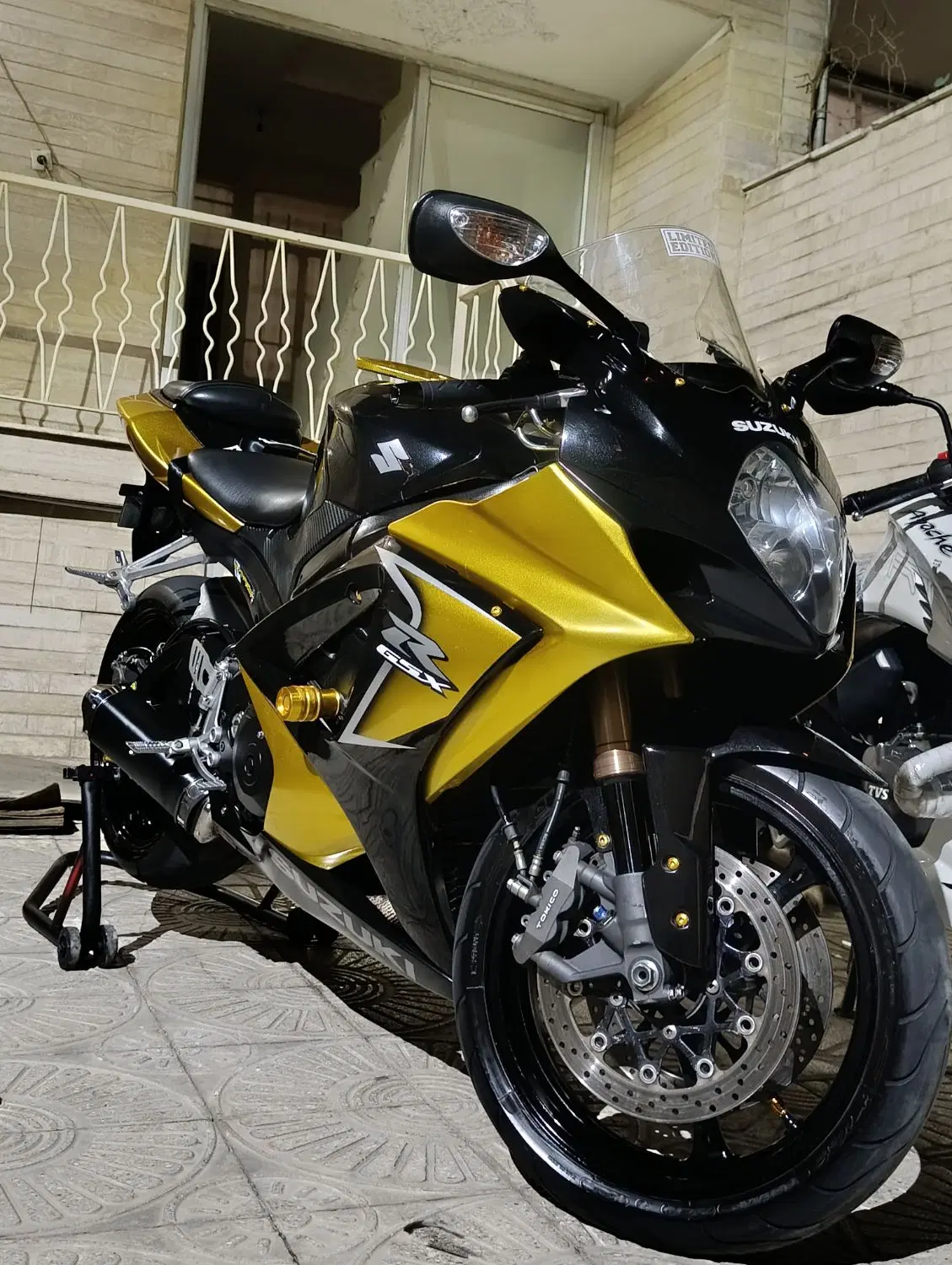 gsxr|موتورسیکلت|تهران, آسمان|دیوار