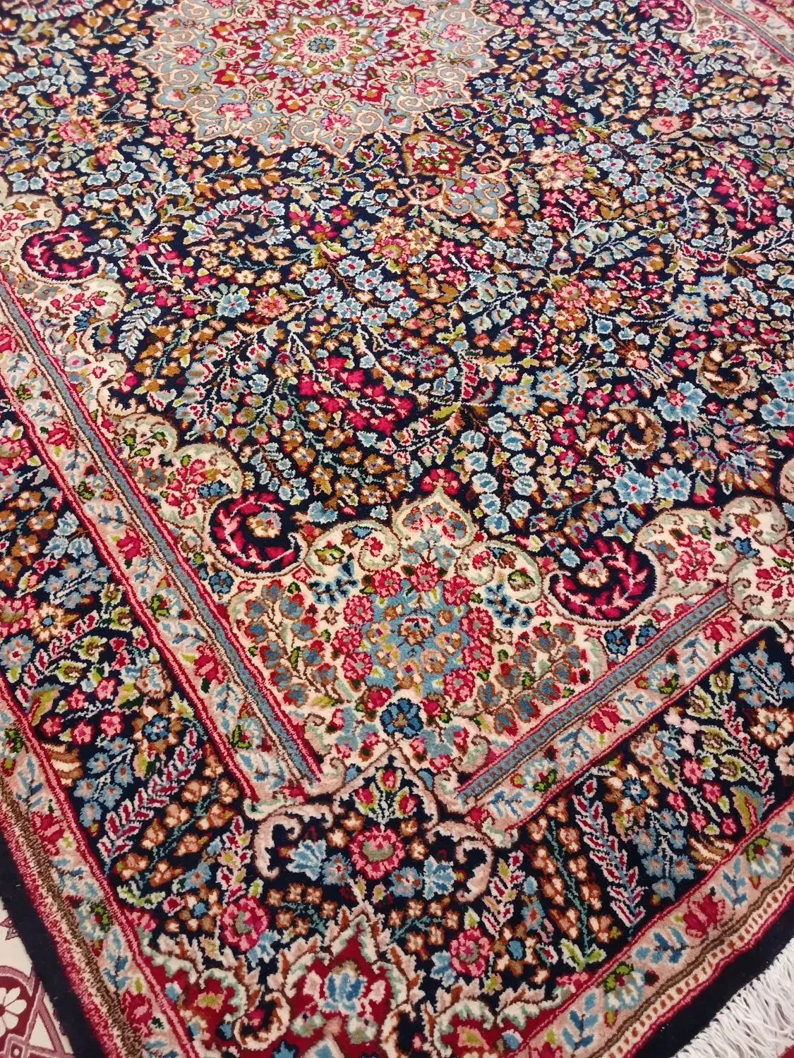 قالی دستباف ۶متری راوری|فرش|کرمان, |دیوار