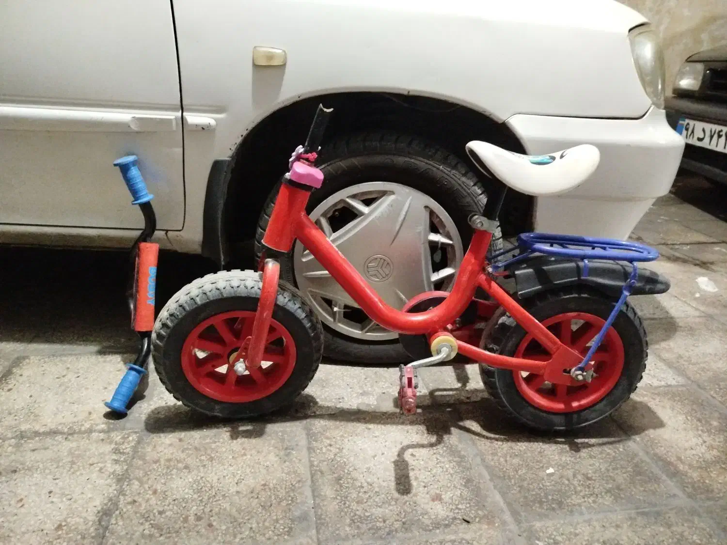 دوچرخه سایز ۱۲ کمکی نداره|دوچرخه، اسکیت، اسکوتر|گرمسار, |دیوار