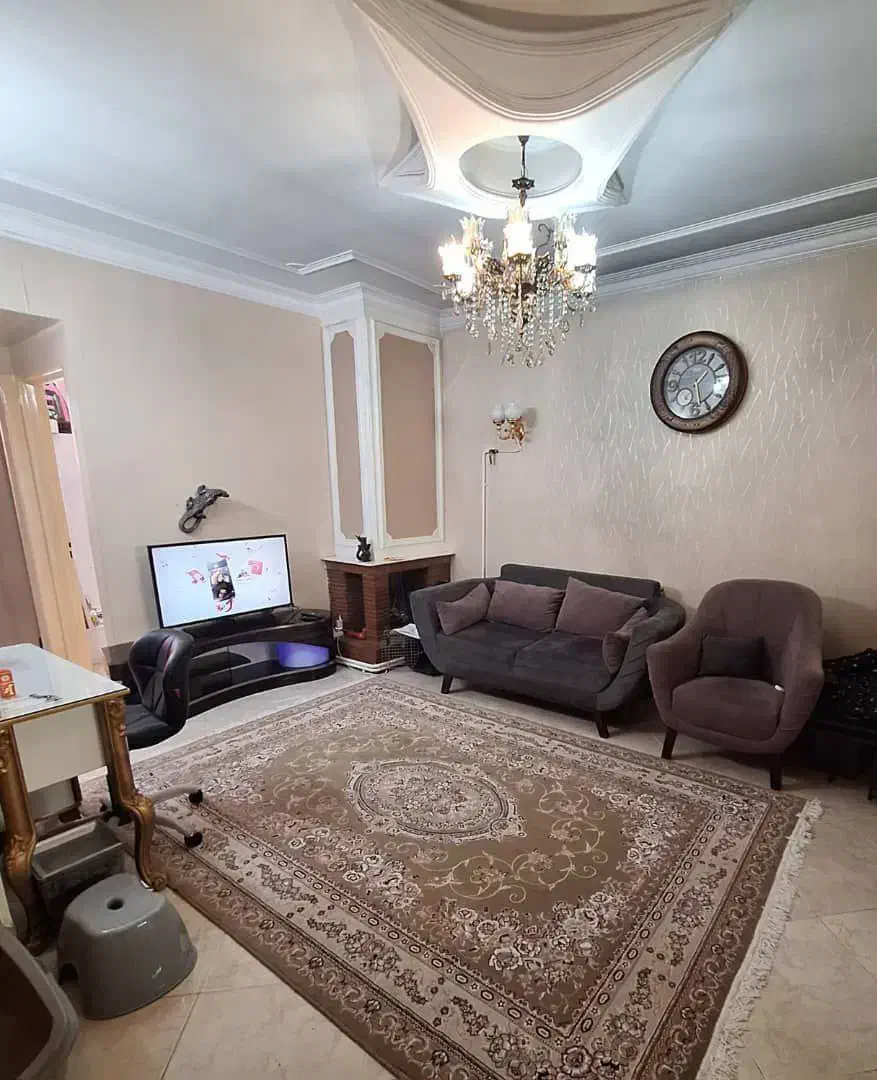 اجاره آپارتمان ۶۵ متری ۲ خوابه طبقه ۴ در نارمک