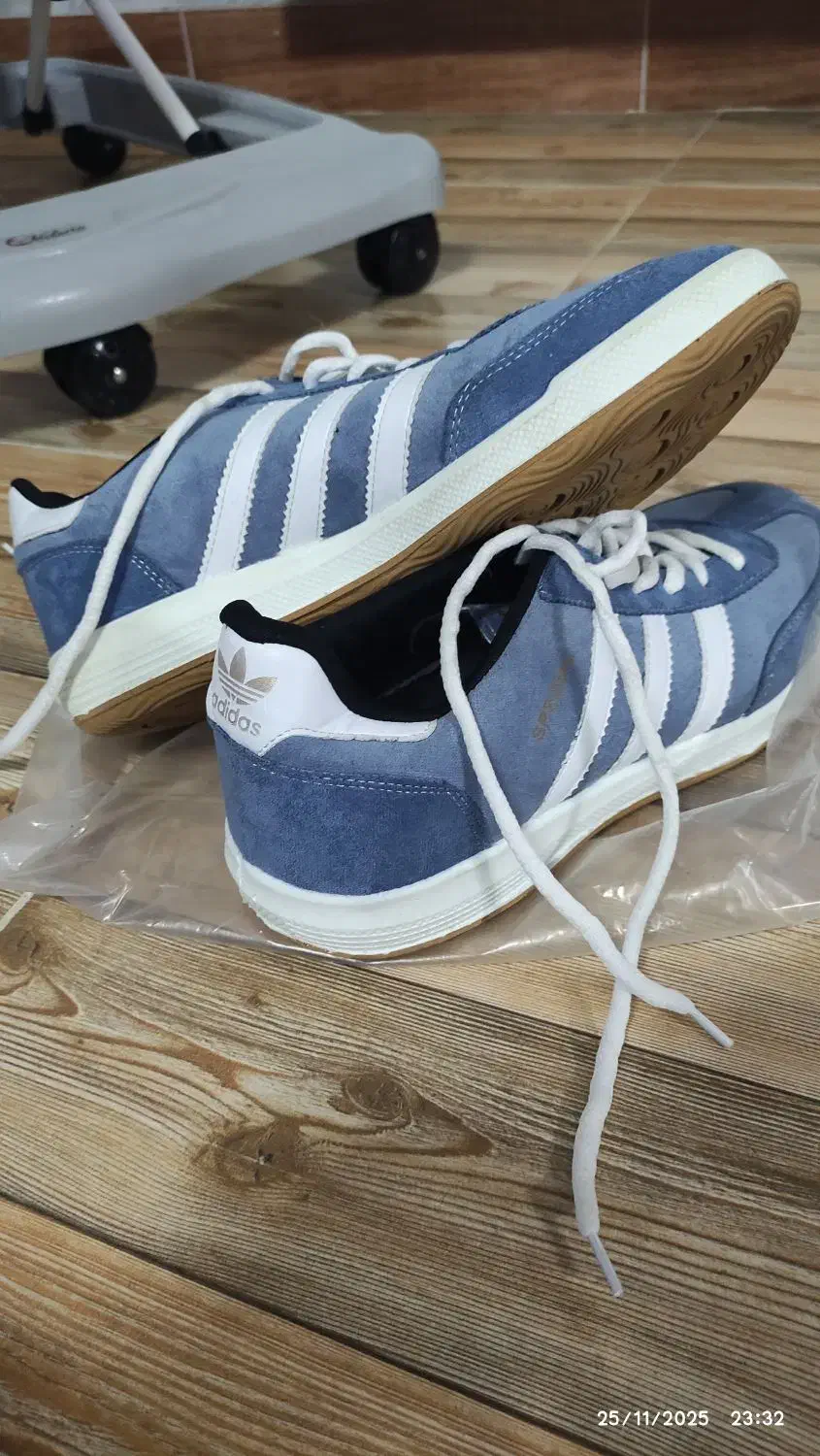 کفش فوتسال اسپیزال سایز ۴۳|کیف، کفش، کمربند|اردبیل, |دیوار