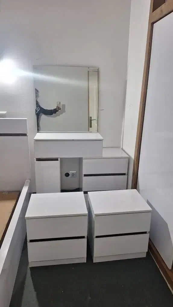 سرویس خواب کامل|تخت و سرویس خواب|هشتگرد, شهرک پامچال|دیوار