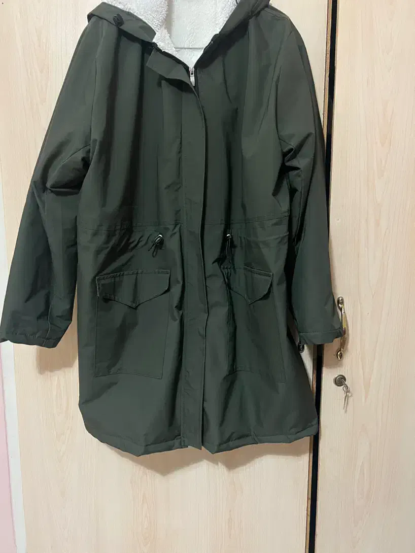 کاپشن|لباس|کرج, شهرک فهمیده|دیوار