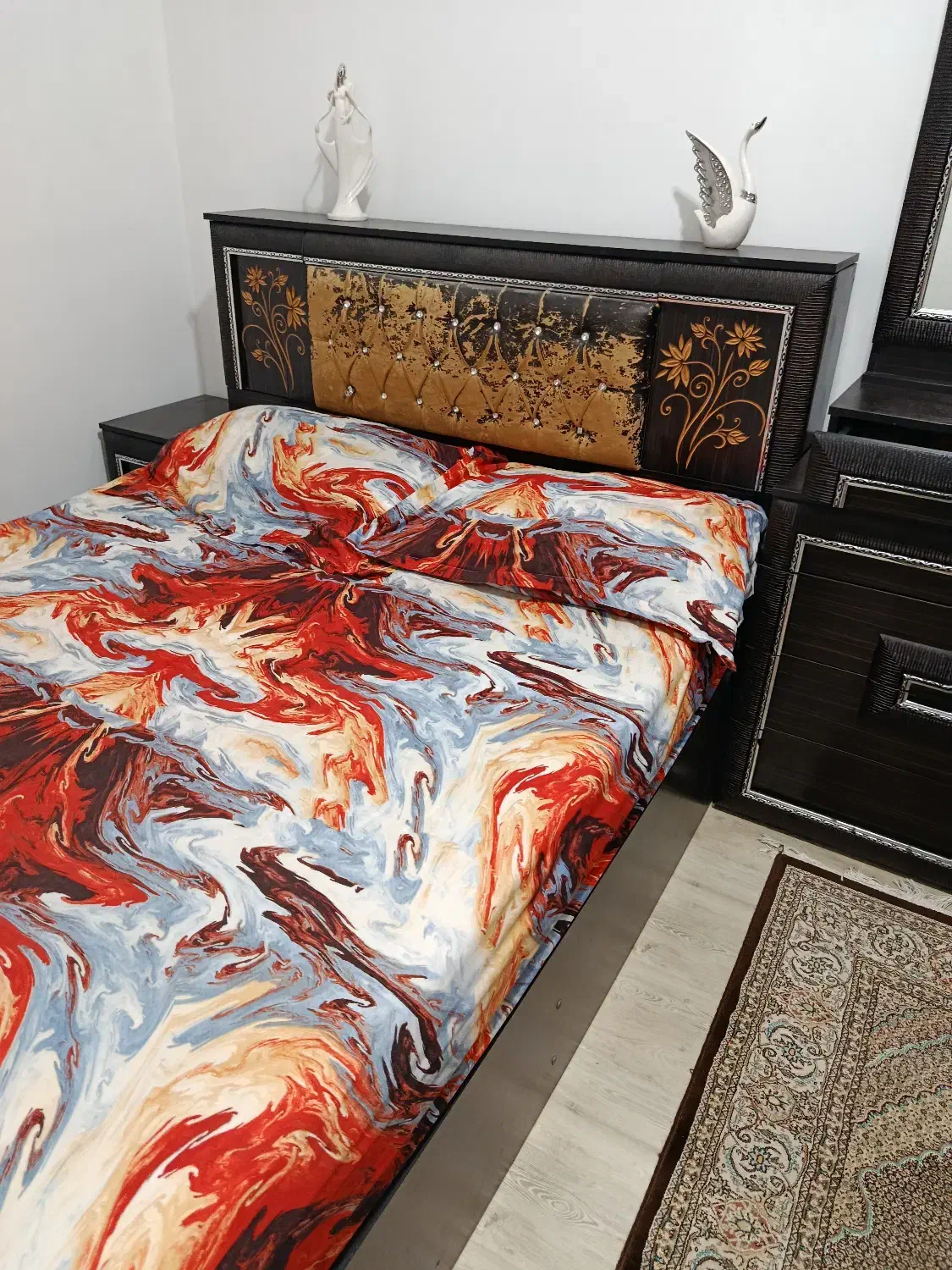 سرویس خواب دو نفره|تخت و سرویس خواب|پارس‌آباد, |دیوار