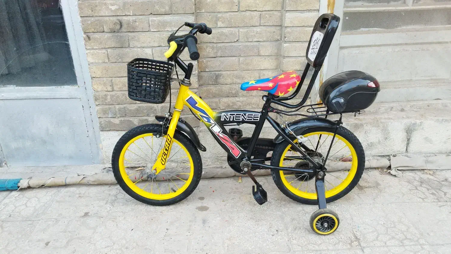 دوچرخه۱۶ کاملا سالم بدون خط وخش لاستیک نو تیوپی|دوچرخه، اسکیت، اسکوتر|کرمانشاه, |دیوار