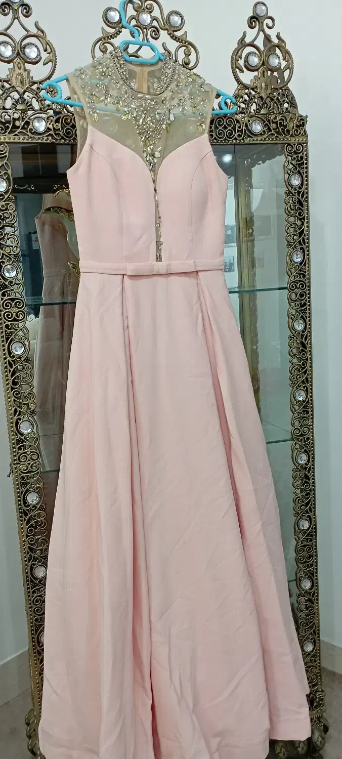 لباس مجلسی|لباس|پارسآباد, |دیوار