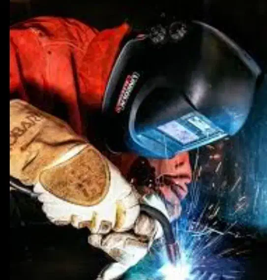 جویای کار. جوشکاری وام دی آف کار کردم|خدمات پیشه و مهارت|خمینیشهر, |دیوار