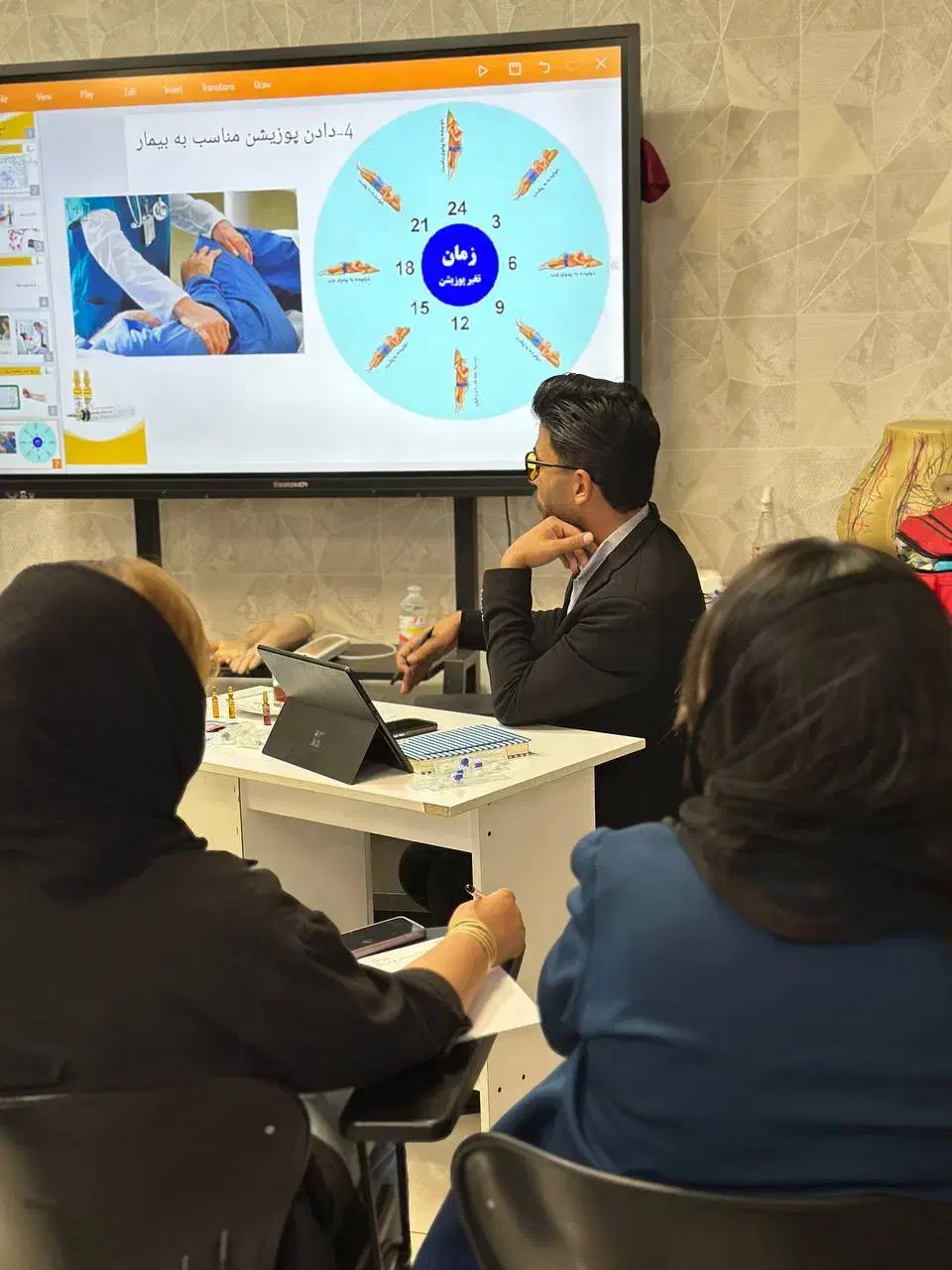 جشنواره آموزشی تزریقات وصل سرم خونگیری نسخه خوانی|خدمات آموزشی|شیراز, سینما سعدی|دیوار