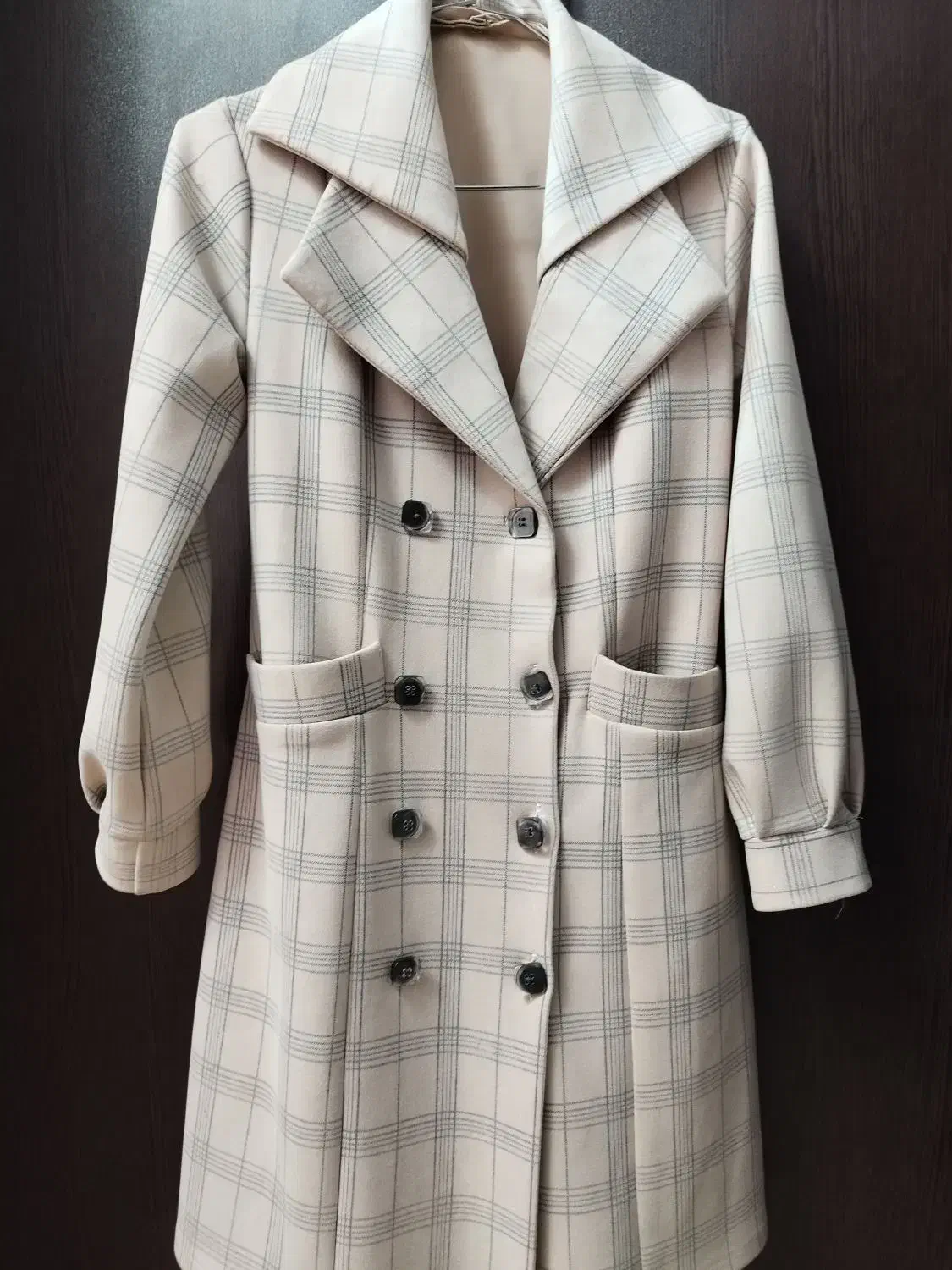 پالتو|لباس|نیشابور, شهید بهشتی|دیوار