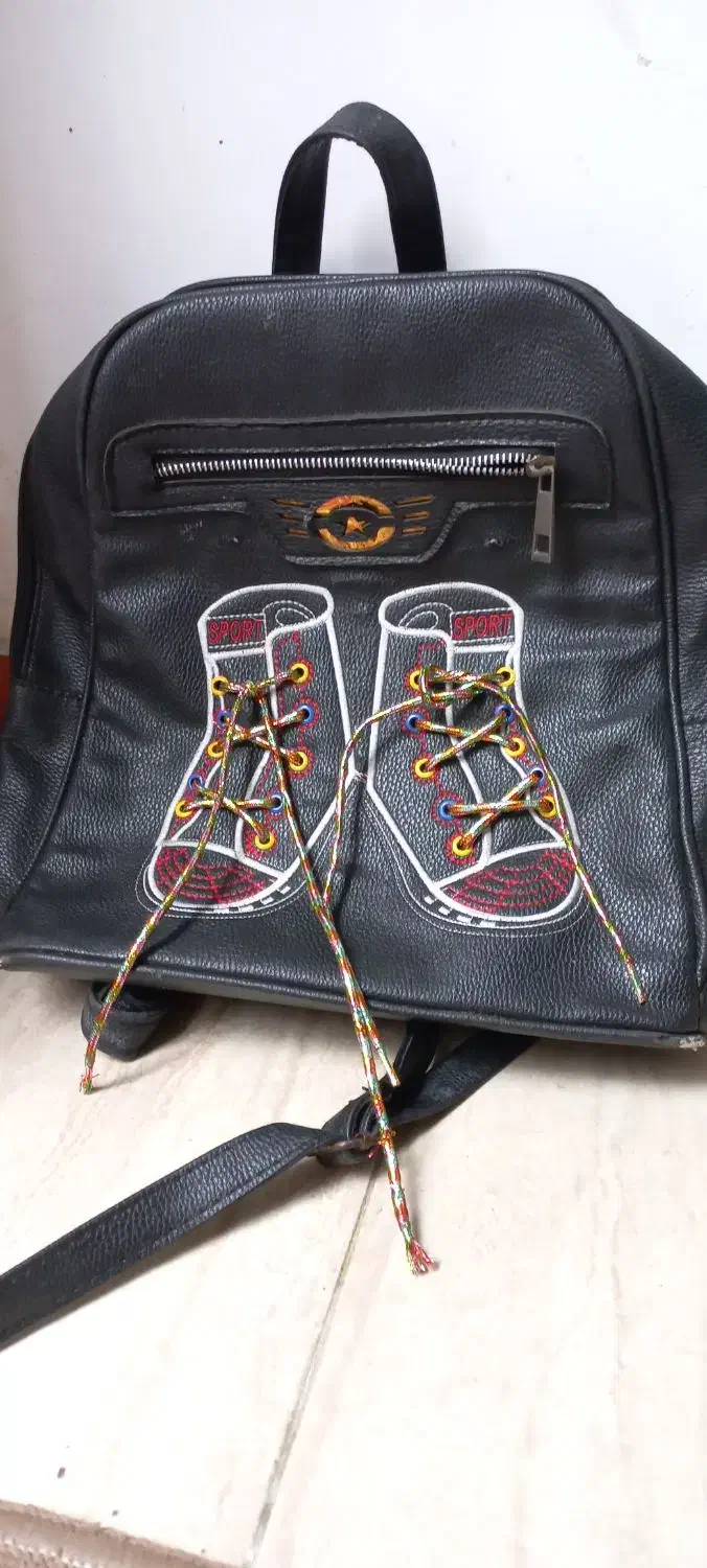 کیف کوله|کیف، کفش، کمربند|رشت, کوی بیانی|دیوار