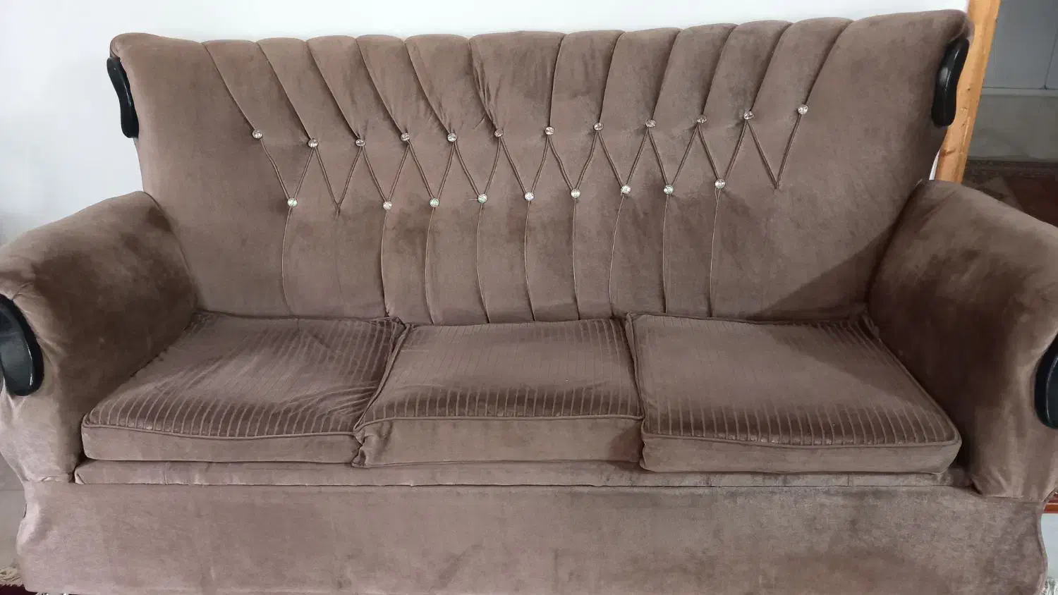 مبل دست دوم بدون میزعسلی کارکرده ۲ میلیون تومان|مبلمان خانگی و میز عسلی|بهنمیر, |دیوار