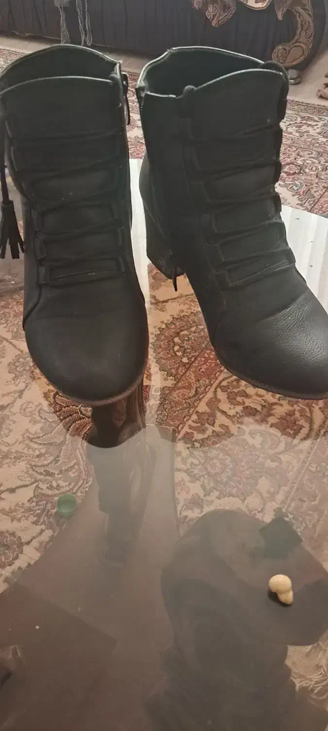 بوت پاشنه کوتاه|کیف، کفش، کمربند|تربت‌حیدریه, ترمینال|دیوار