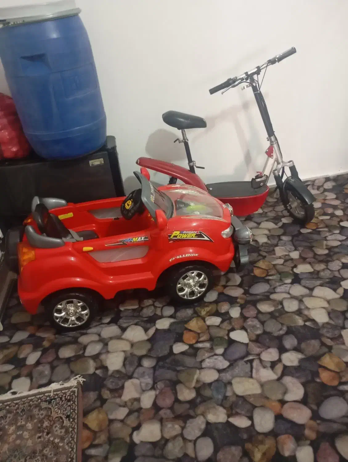 ماشین شارژی دوموتوره|اسباببازی بچه|قرچک, باقرآباد|دیوار