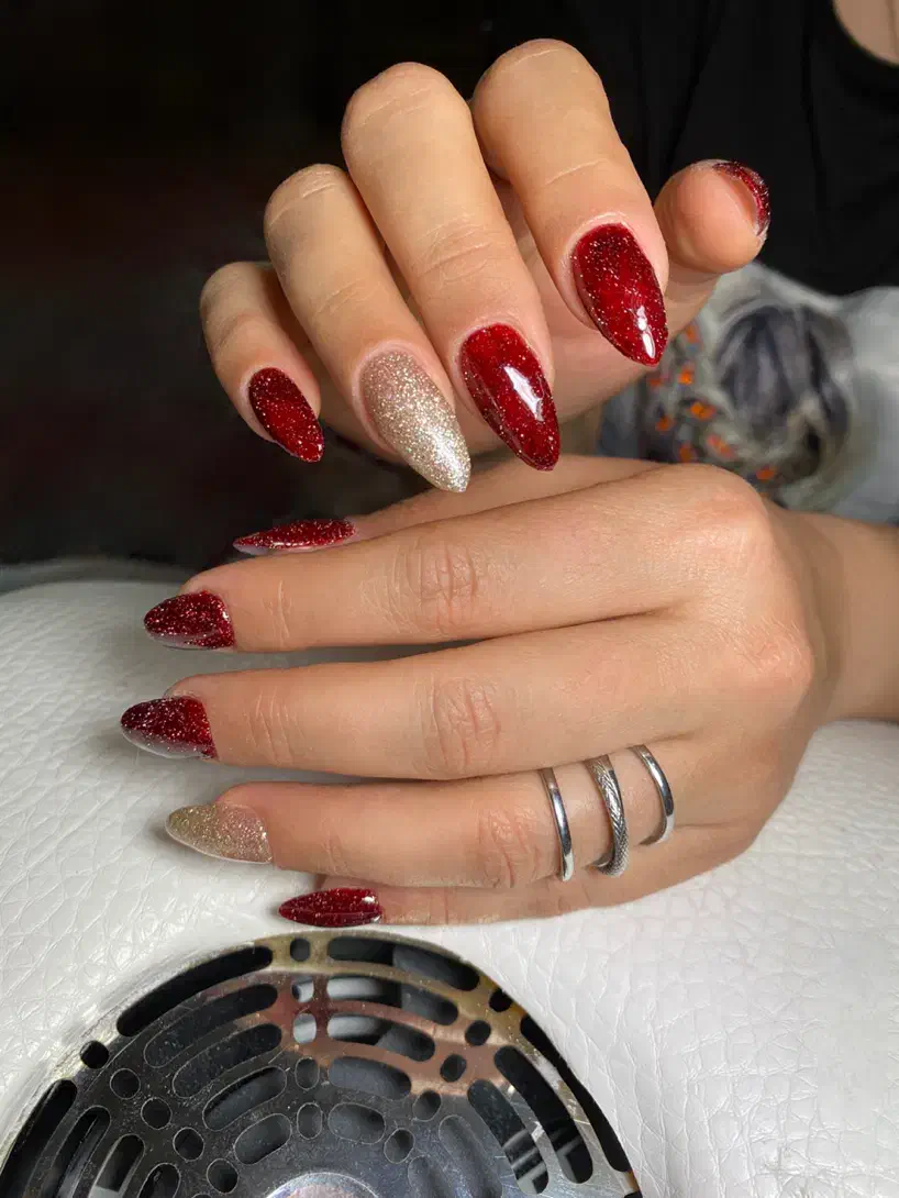 ناخن با متریال عالی و قیمتهای مناسب|خدمات آرایشگری و زیبایی|اصفهان, برازنده|دیوار