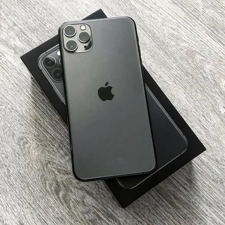 iphone 11 pro 256|موبایل|شیراز, زند|دیوار