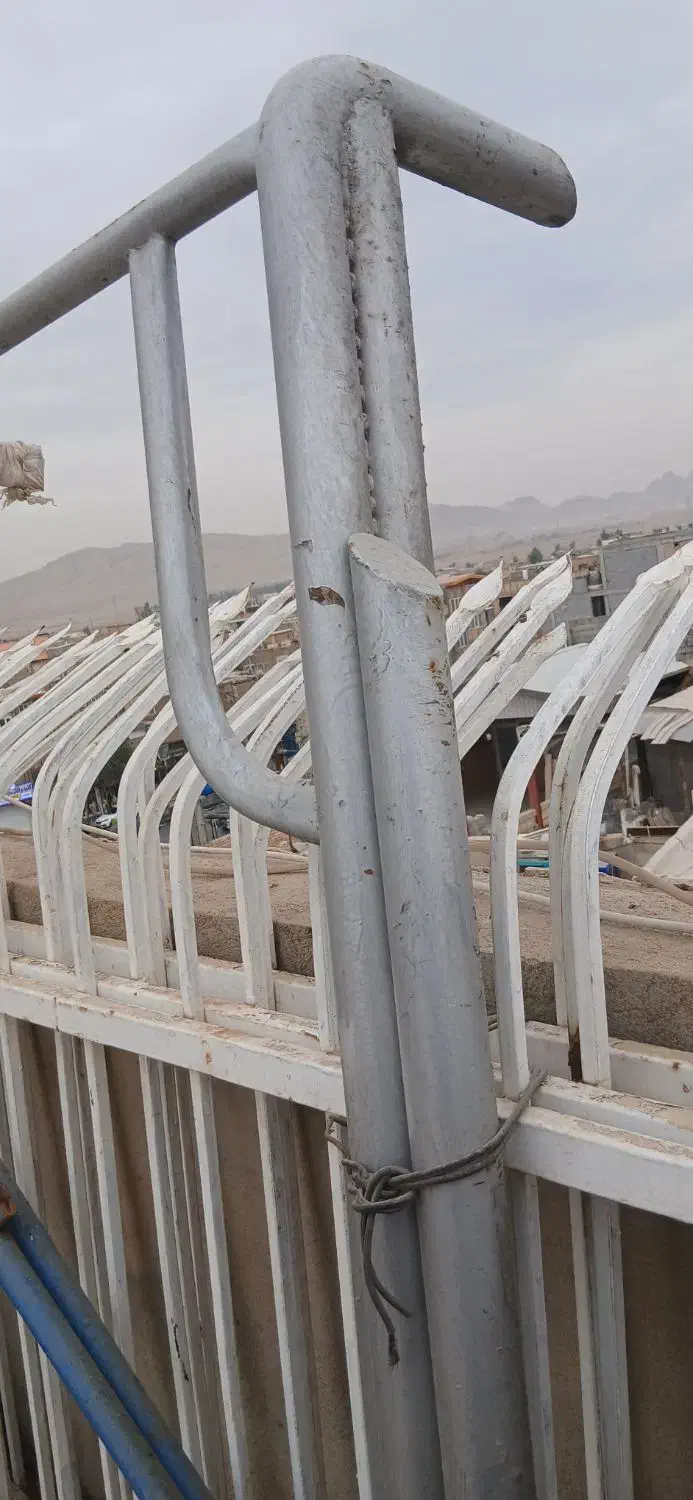 کاتالیزور اگزوز و گارد عقب نیسان|قطعات یدکی و لوازم جانبی|قم, ولیعصر|دیوار