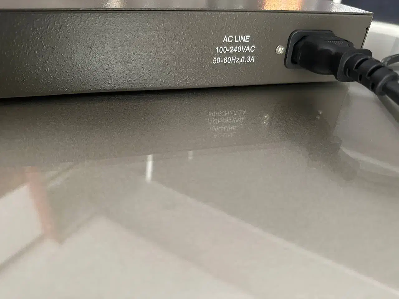 سوییچ دی لینک ۲۴ پورت|مودم و تجهیزات شبکه|ری, ولی آباد|دیوار