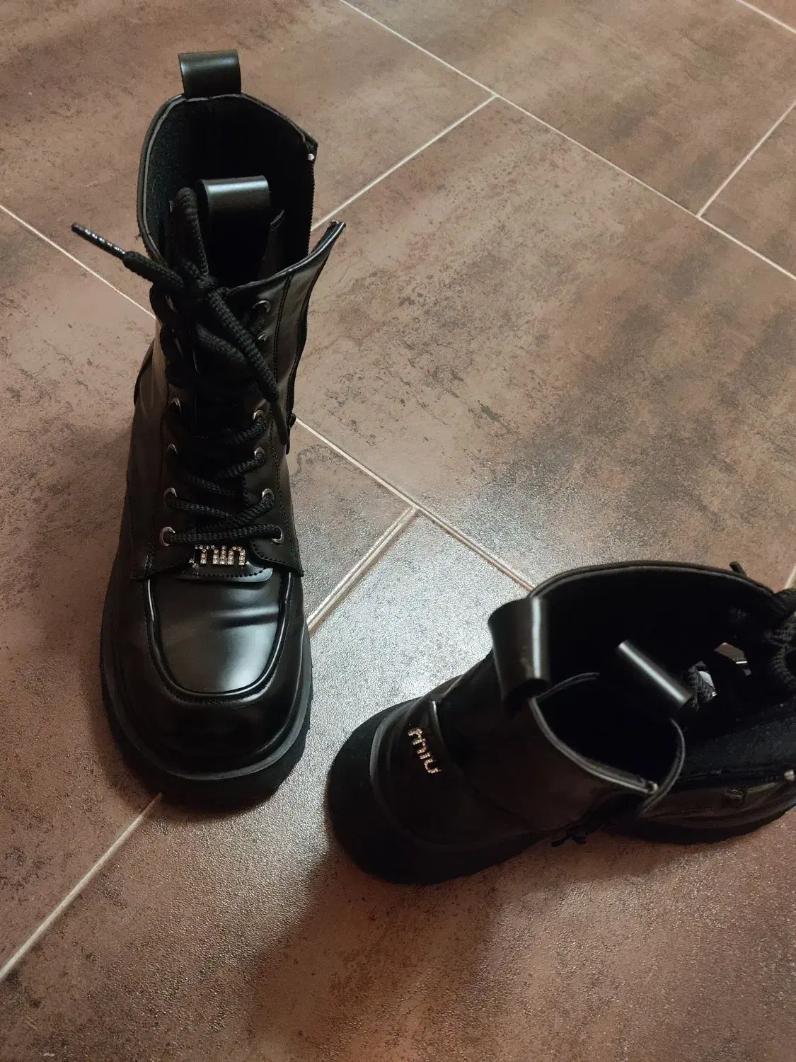 بوت|کیف، کفش، کمربند|تبریز, |دیوار