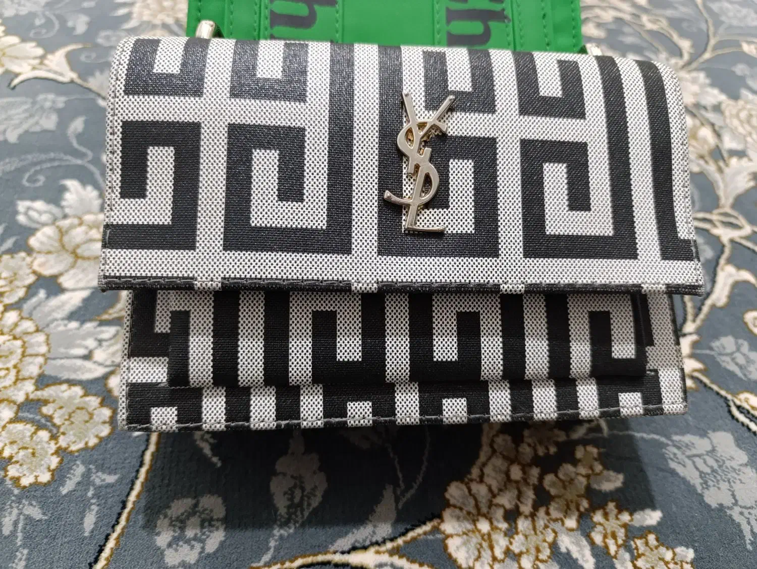 کیف|کیف، کفش، کمربند|بیرجند, |دیوار