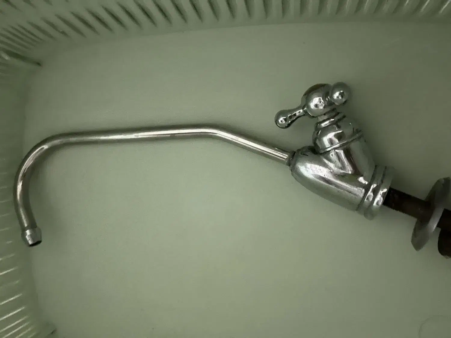 شیر آب تسویه|آبسردکن و تصفیه آب|اراک, |دیوار