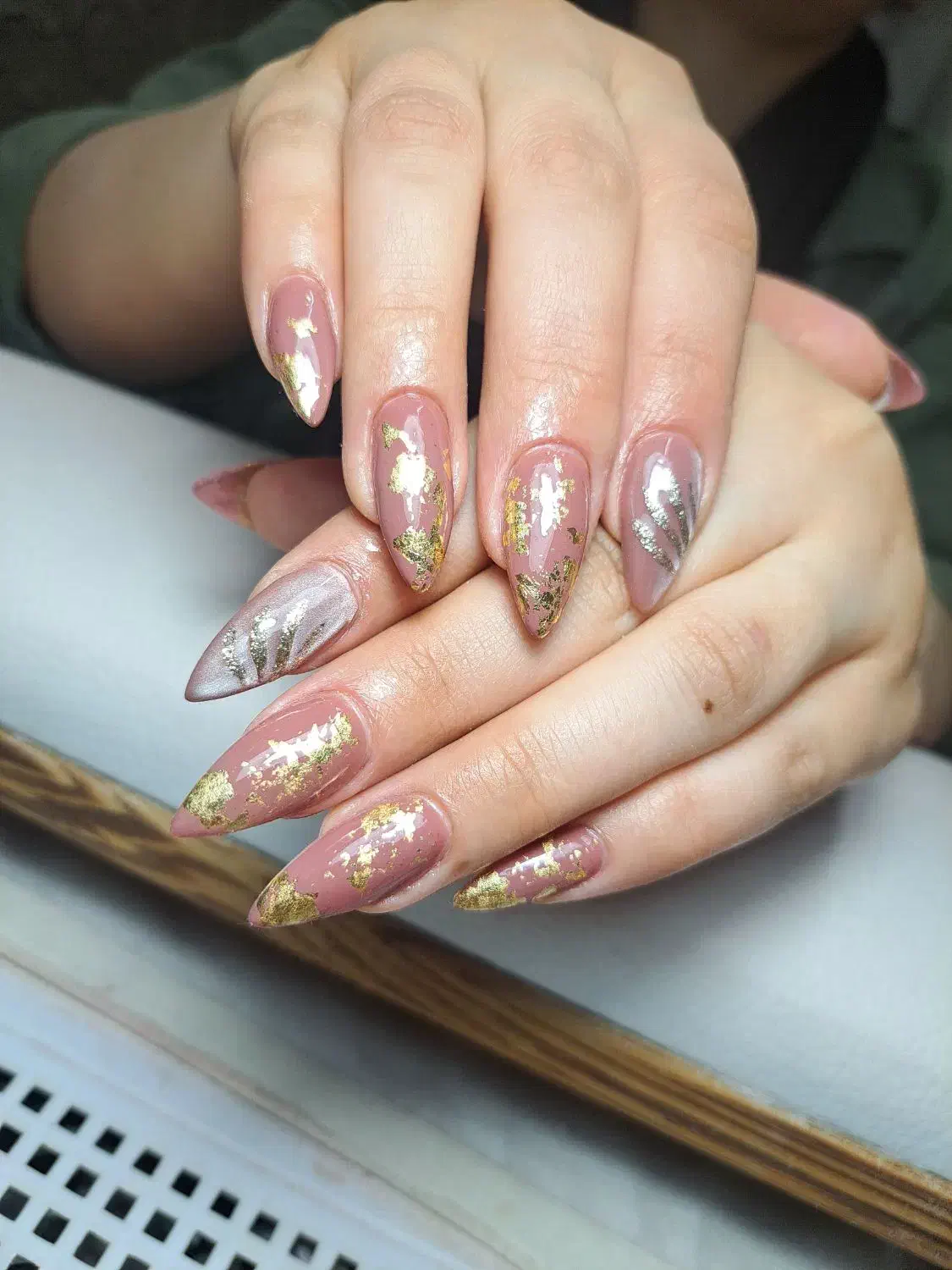 کاشت ناخن سرعتی و تمیز|خدمات آرایشگری و زیبایی|تهران, نصرت|دیوار