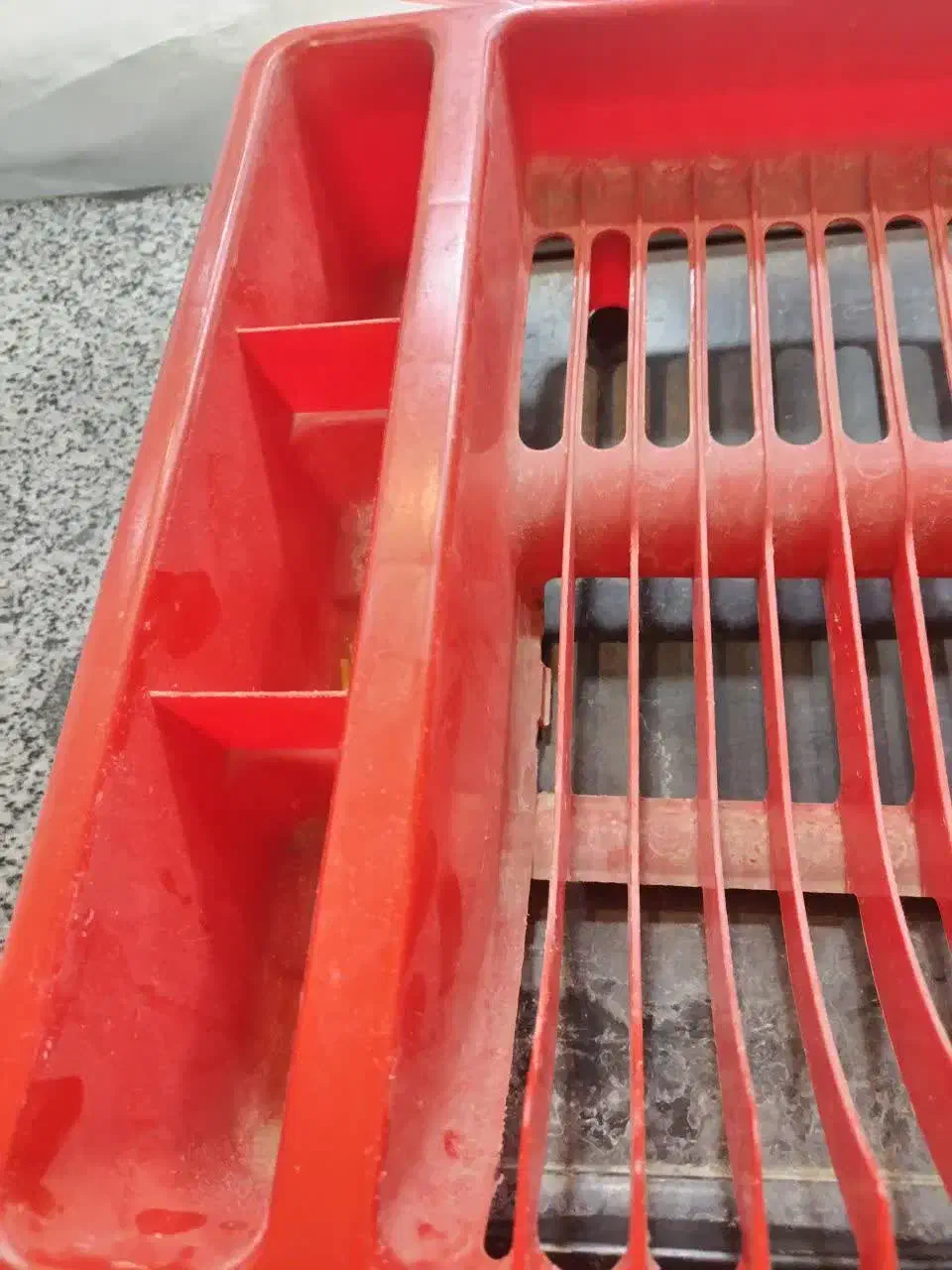 جاظرفی|آب‌چکان و نظم‌دهنده ظروف|نجف‌آباد, شریعتی غربی|دیوار