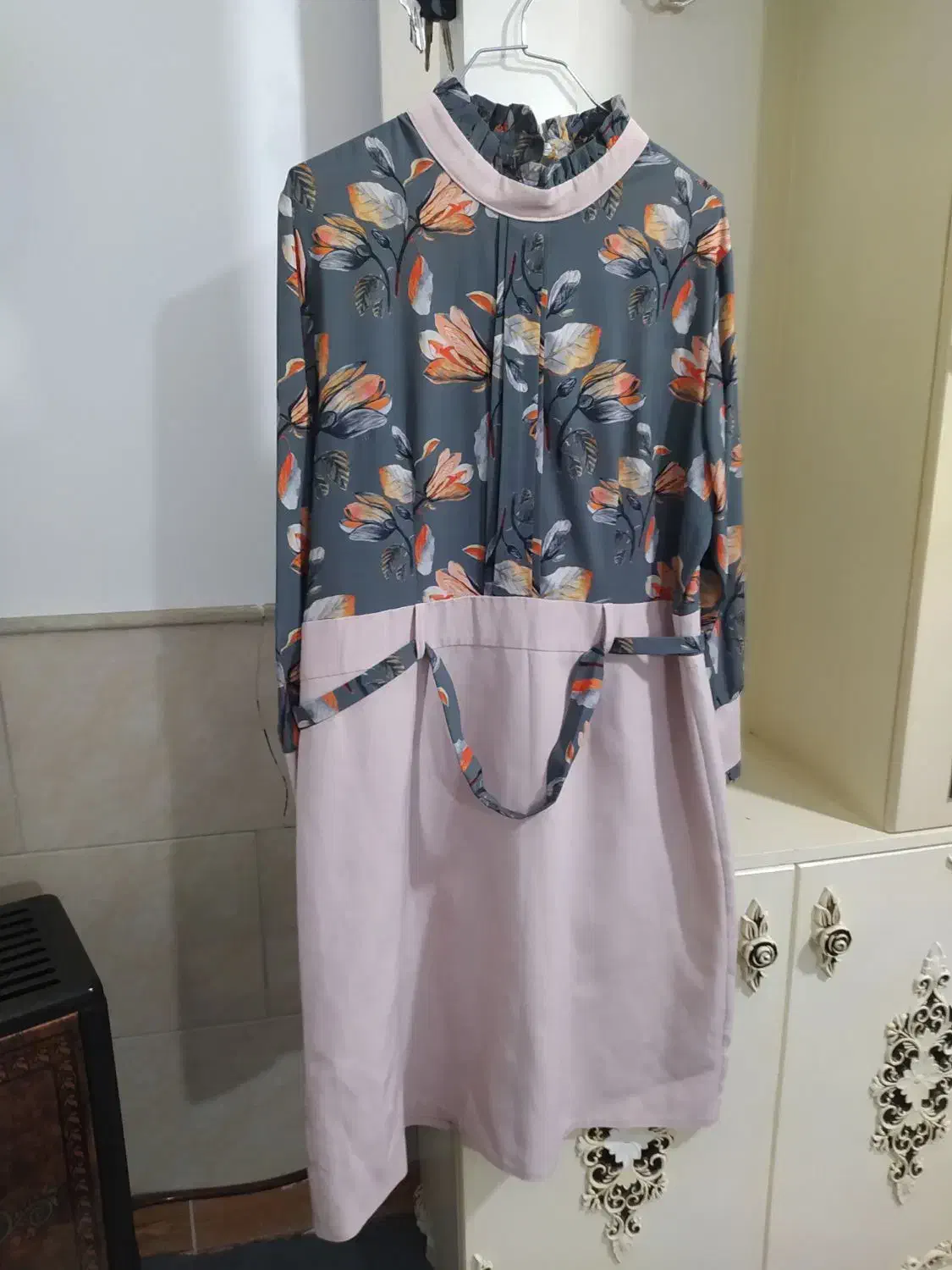 مانتونو|کیف، کفش، کمربند|ساوه, |دیوار