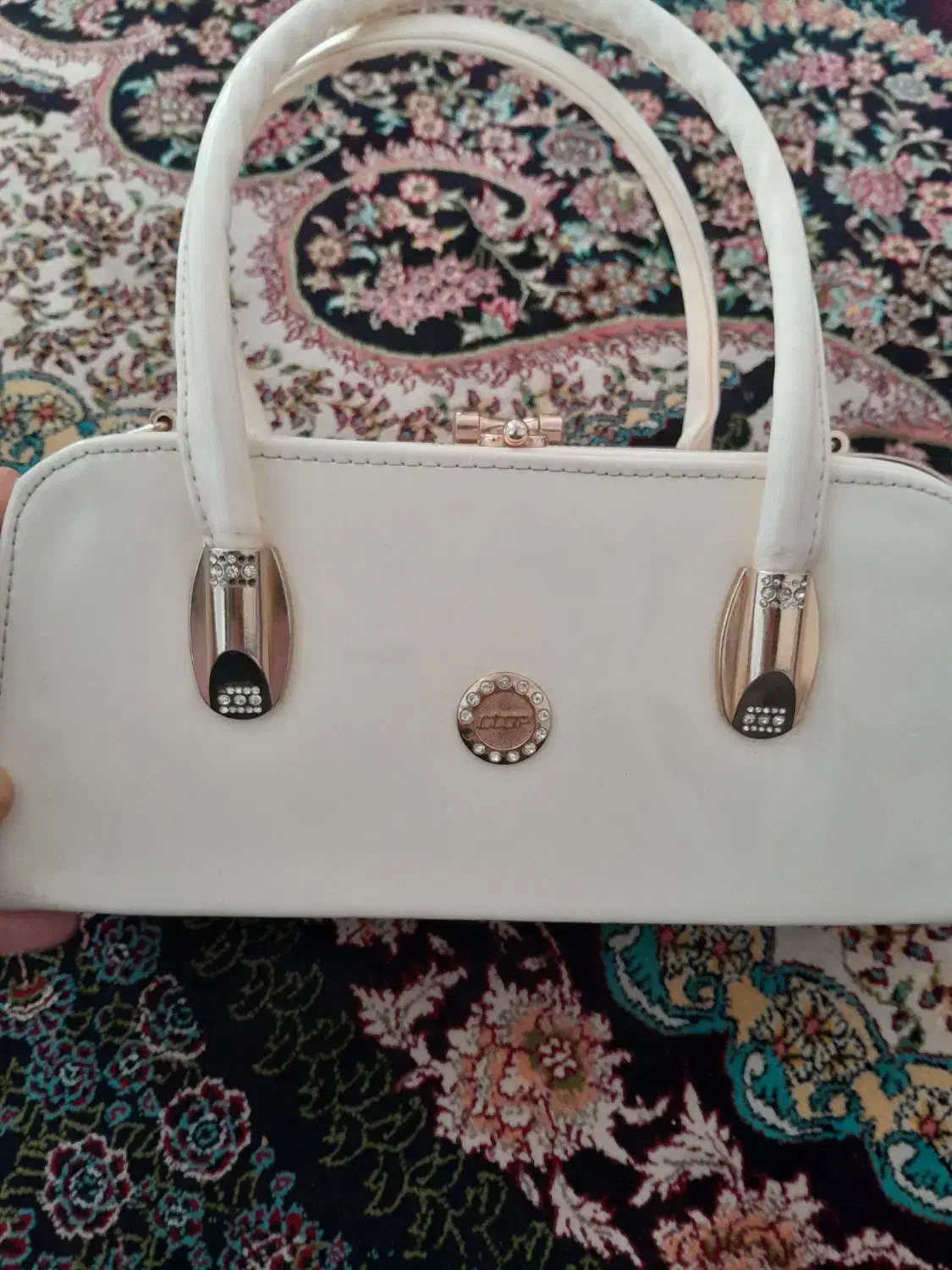 مجلسی|کیف، کفش، کمربند|خرم‌آباد, |دیوار