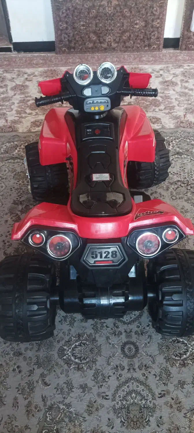 ماشین شارژی|اسباب‌بازی بچه|مریوان, |دیوار