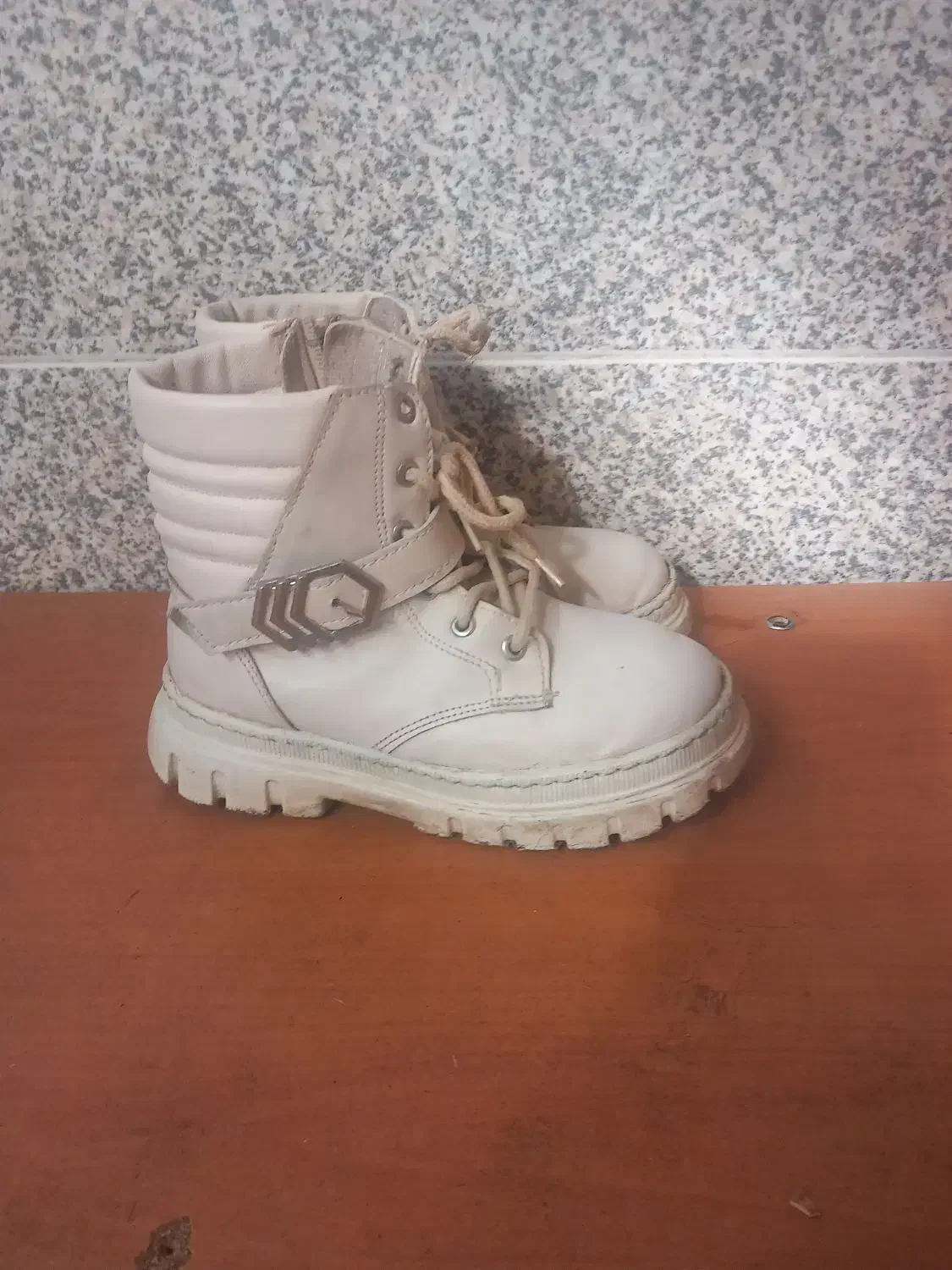 پوتین سایز۳۰|کفش و لباس بچه|سنندج, |دیوار