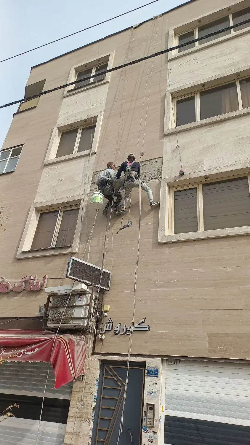 کار در ارتفاع عایق پیچ رولپلاک سنگ کنیتکس نانو|خدمات پیشه و مهارت|جم, |دیوار