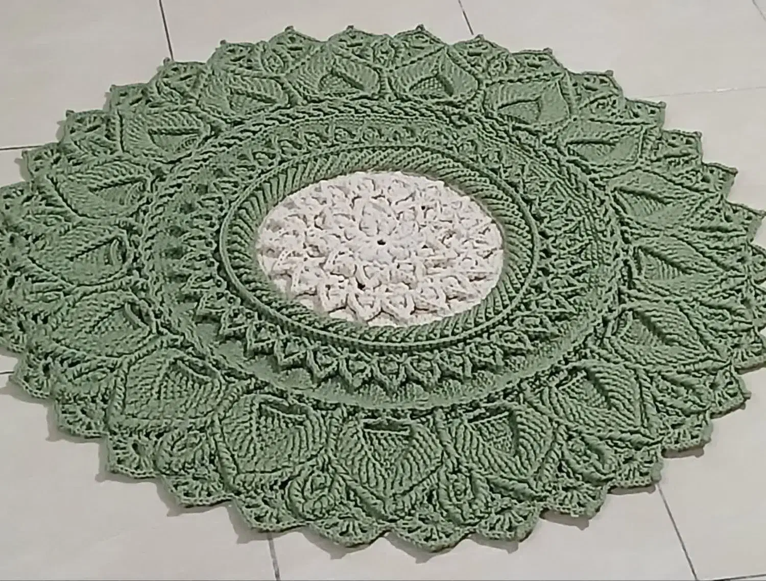 فرشینه سبز شیری ۱متری اماده|فرش|تهران, علی‌آباد|دیوار