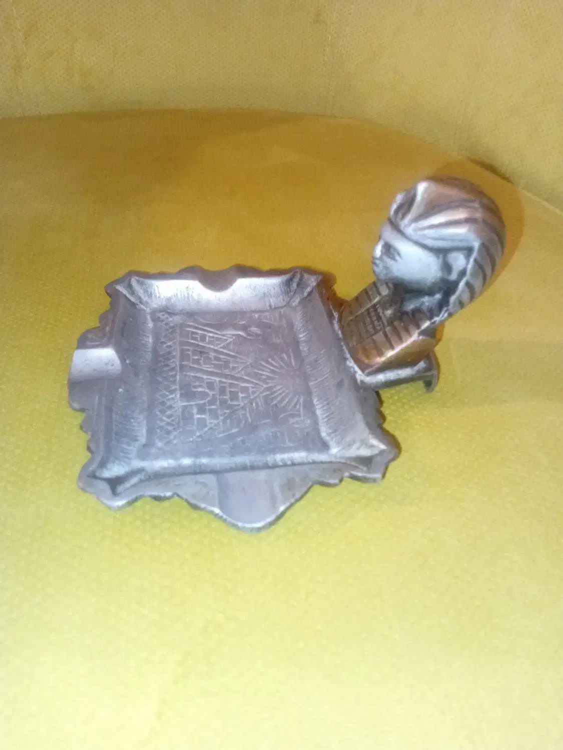 زیر سیگاری عتیقه دکوری آنتیک کلکسیونی|کلکسیون اشیاء عتیقه|اردبیل, |دیوار