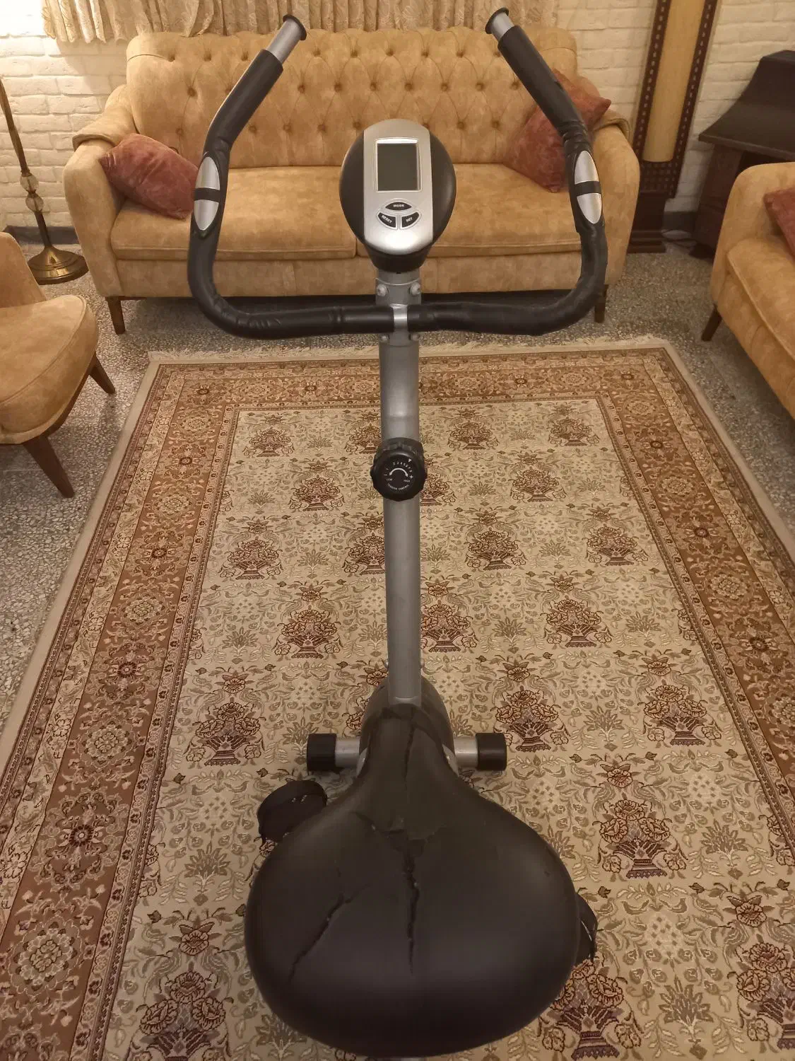 فروش فوری دوچرخه ثابت کارکرده با تخفیف|تجهیزات ورزشی|لاهیجان, حاجی آباد|دیوار