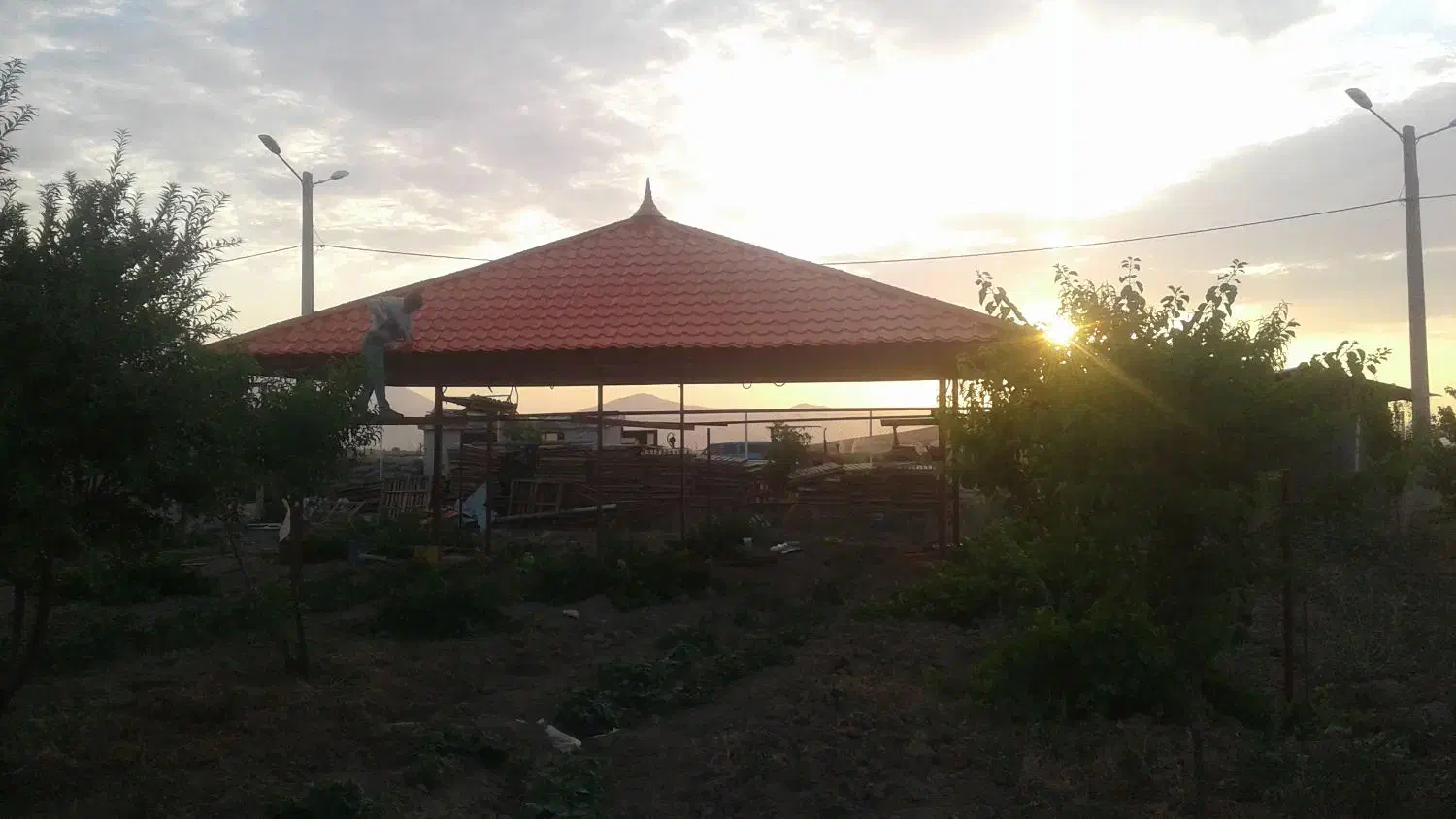 شیروانی و آردواز و اسکلت|خدمات پیشه و مهارت|الیگودرز, |دیوار