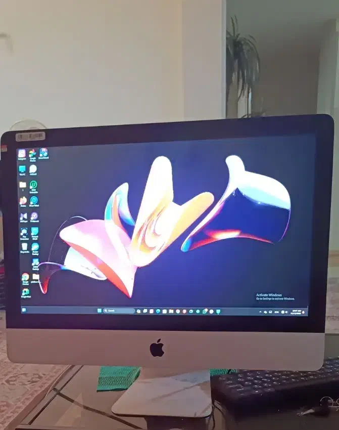 فروش فوری یک دستگاه آی مک  اپل  Apple imac|رایانه رومیزی|شیراز, سینما سعدی|دیوار