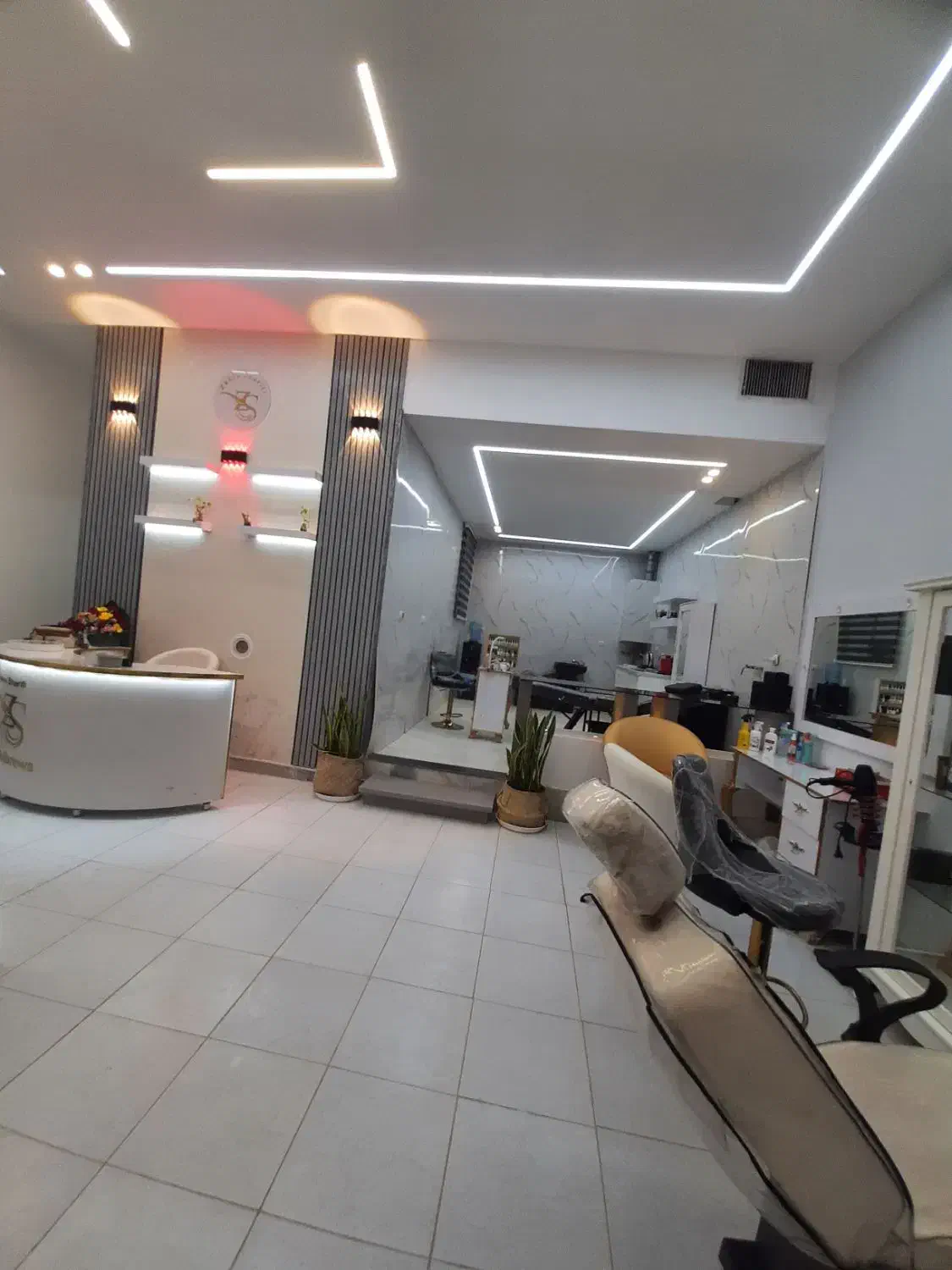 اجاره لاین آرایشگری|اجارهٔ دفتر کار، اتاق اداری، مطب|صدرا-فارس, فاز ۱|دیوار