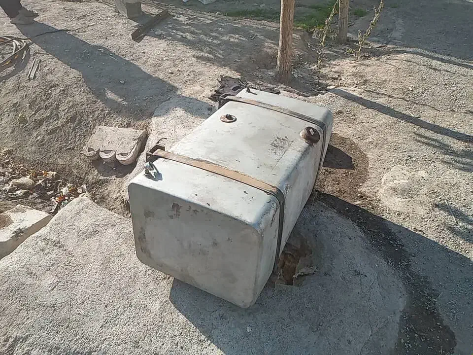 باک ۲۴۰ تایی ایسوزو اتاق عقب|قطعات یدکی و لوازم جانبی|محمدشهر, یزدیها|دیوار