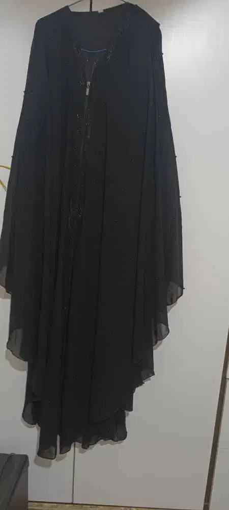 عبا خلیجی|لباس|اهواز, کمپلو جنوبی|دیوار