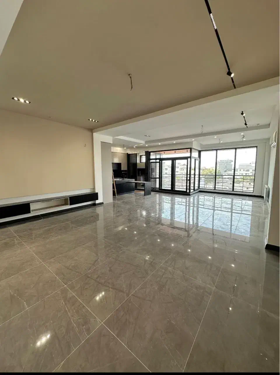 آپارتمان ۲۰۰ متری / تک واحدی،کلیدنخورده / گلسار|اجارهٔ آپارتمان|رشت, گلسار|دیوار