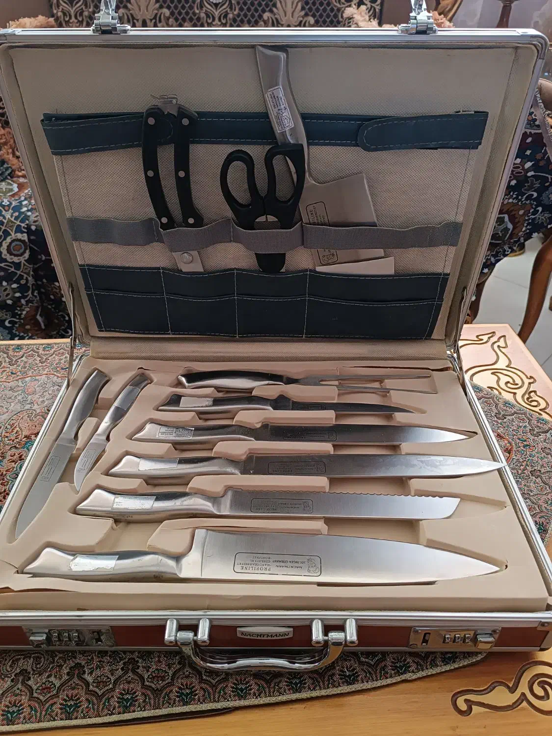 سرویس چاقو آلمانی اصل باسامسونت رمز دار نو زیرقیمت|ظروف پختوپز|شاهینشهر, شهرک هشت بهشت|دیوار