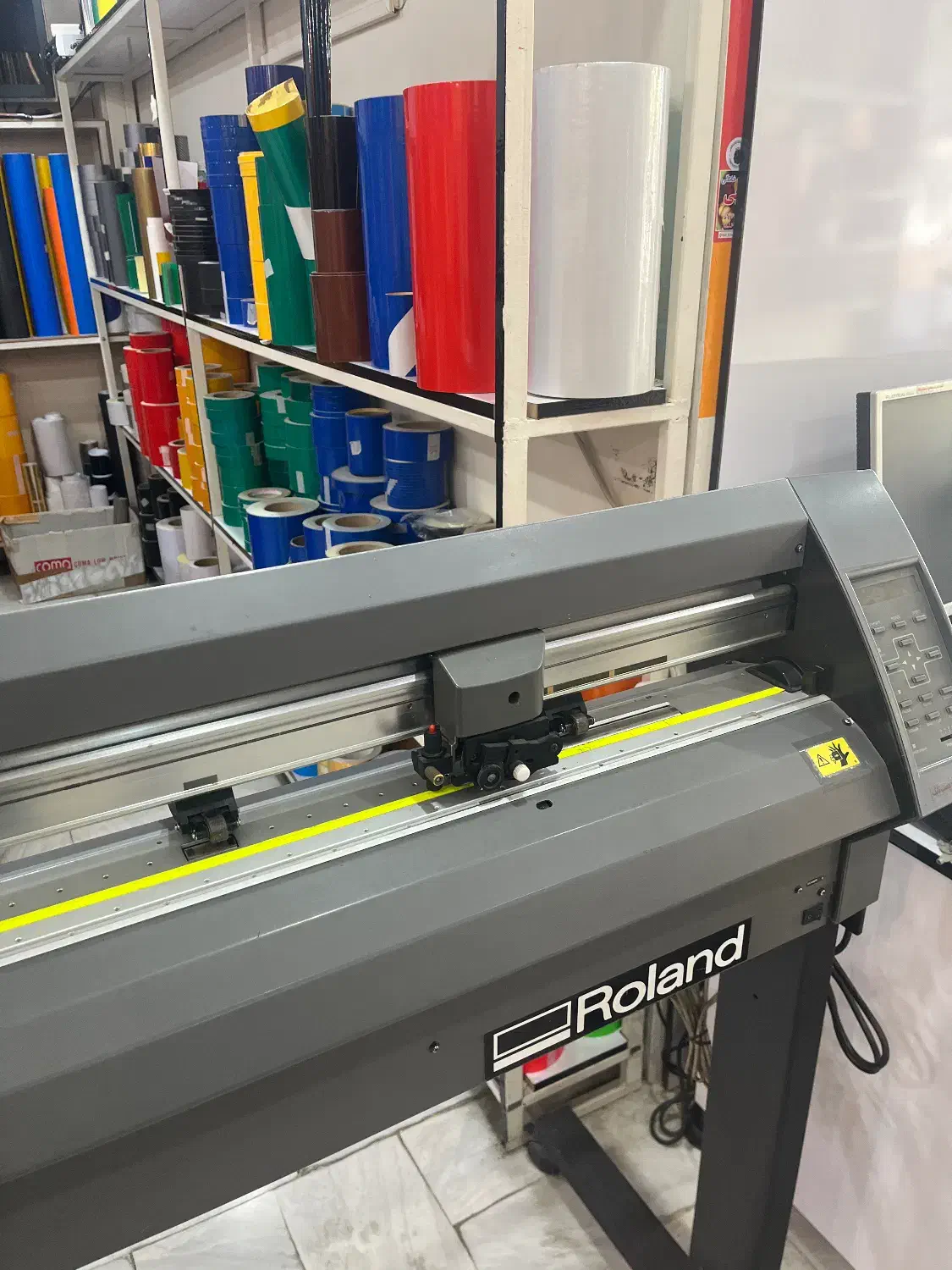 کارگر ساده نیازمندیم|استخدام خدمات فروشگاه و رستوران|بروجرد, |دیوار