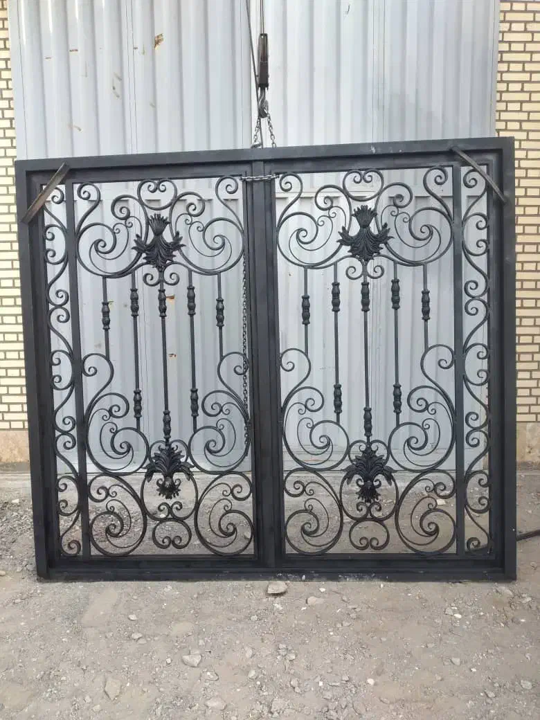 جوشکار درب و پنجره|خدمات پیشه و مهارت|کاشان, شهرک صنعتی امیرکبیر ۲|دیوار