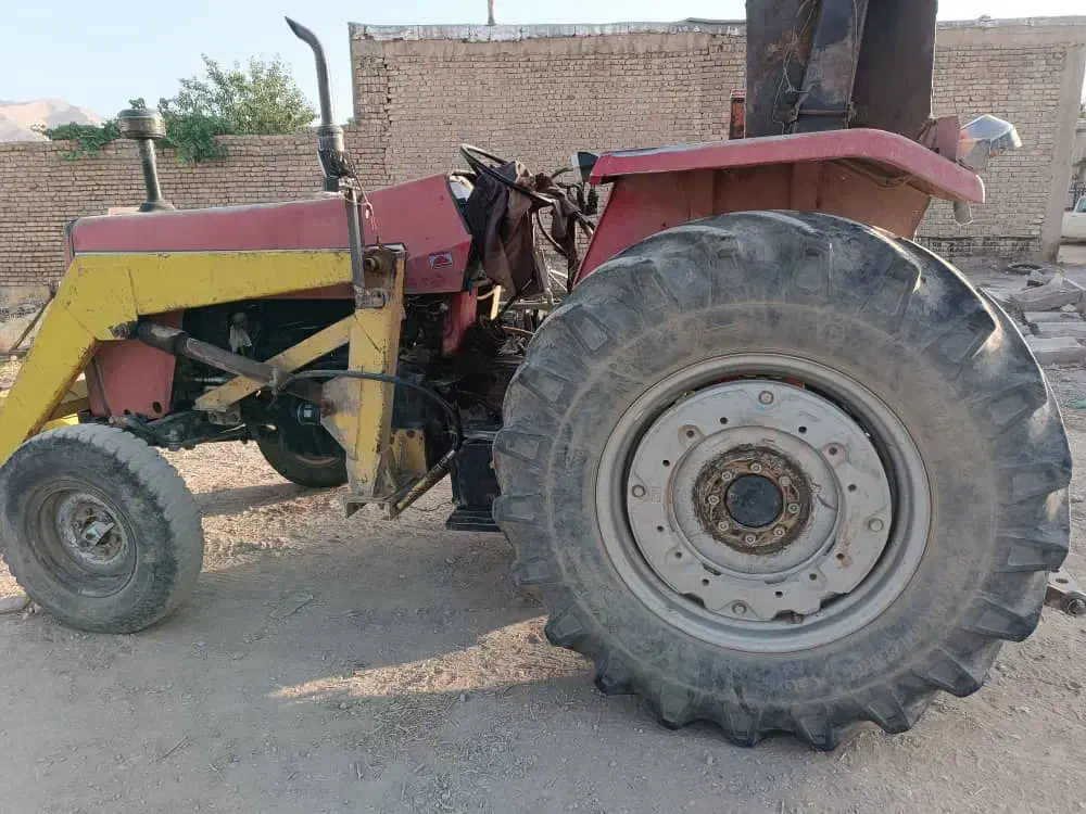 تراکتور ۲۸۵ تک با بیل جلو مدل ۸۹ بیمه تا آخر سال|خودرو سنگین|بوانات, |دیوار