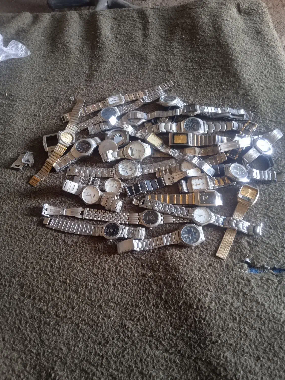 ساعت های اضافی|ساعت|اهر, |دیوار