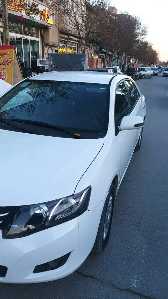 آریو بدون رنگ در حد خشک مدل ۹۷|خودرو سواری و وانت|ارومیه, |دیوار