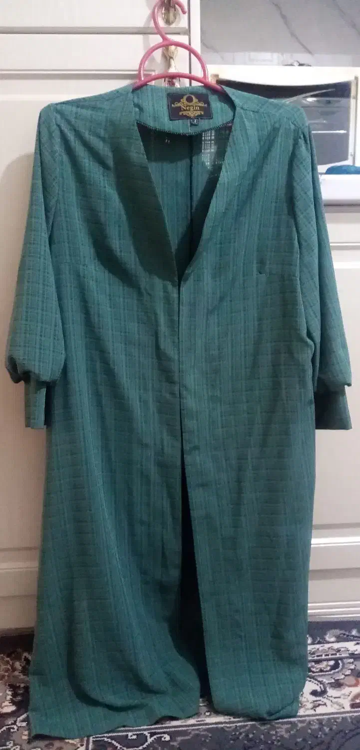 مانتو|لباس|اشتهارد, |دیوار